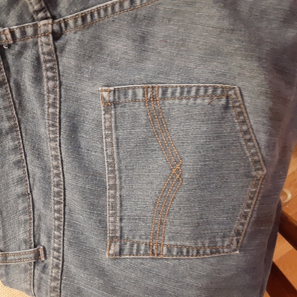 NEW PRICE! Adorable Jeans by Southern Expressions - Picture 3 of 4